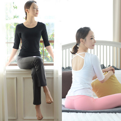 Women`s set - blouse and leggings suitable for yoga