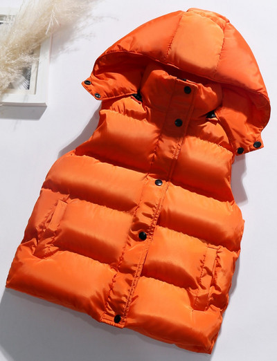 Детски елек в пет цвята походящ за момичета и момчета