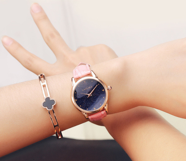 Modern női karóra eko bőrből