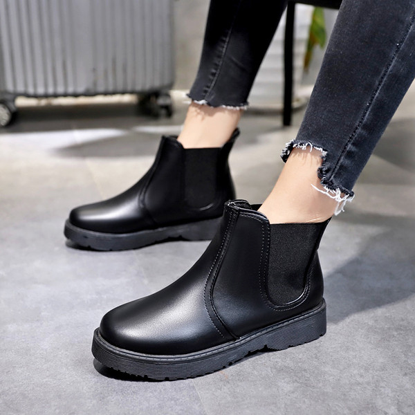 Дамски ежедневни боти от еко кожа в два цвята