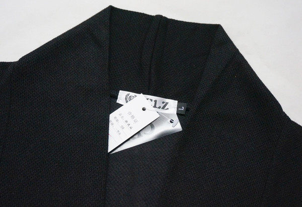 Мъжки елек в два цвята с джобове