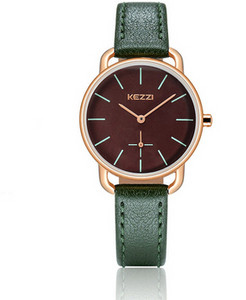 Дамски стилен часовник в три цвята