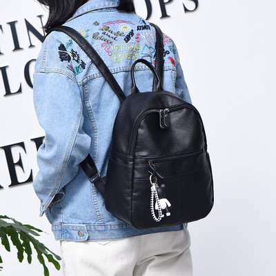 Дамска кожена раница с аксесоар в няколко цвята