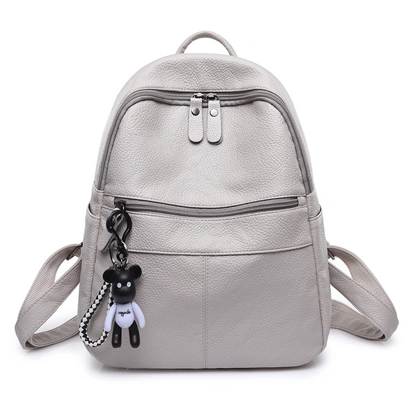 Дамска кожена раница с аксесоар в няколко цвята