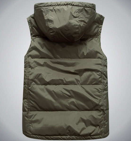 Мъжки елек в няколко цвята със сваляща се качулка