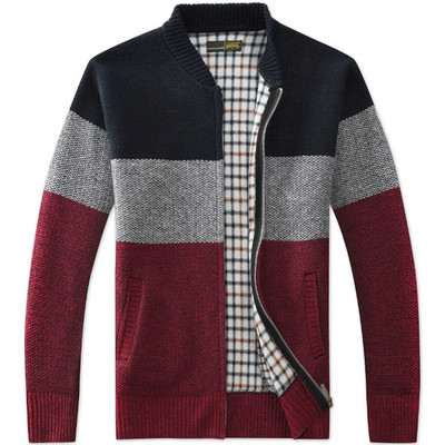 Men`s casual vest with colored lining