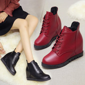 Καθημερινές μπότες γυναικείες σε πλατφόρμα - δύο χρώματα