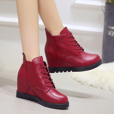 Καθημερινές μπότες γυναικείες σε πλατφόρμα - δύο χρώματα