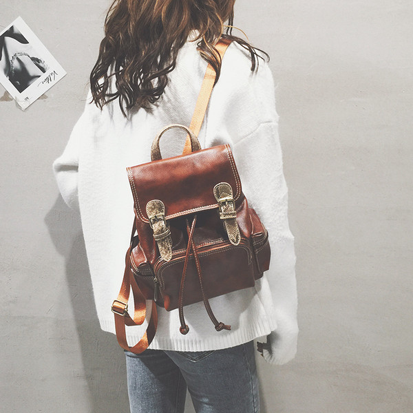 Rucsac de dama cu buzunar exterior in doua culori