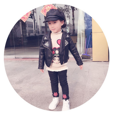 Eko bőrből készült stílusos gyerekkabát fekete és rózsaszín színben