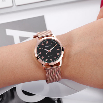 Modern női karóra fém szíjjal, többféle színben