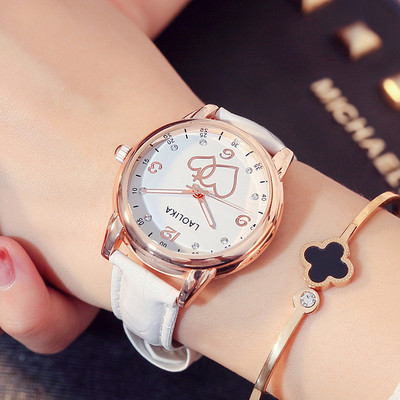 Női modern karóra több színben, mindennapi használatra alkalmas