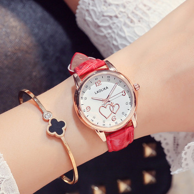 Női modern karóra több színben, mindennapi használatra alkalmas