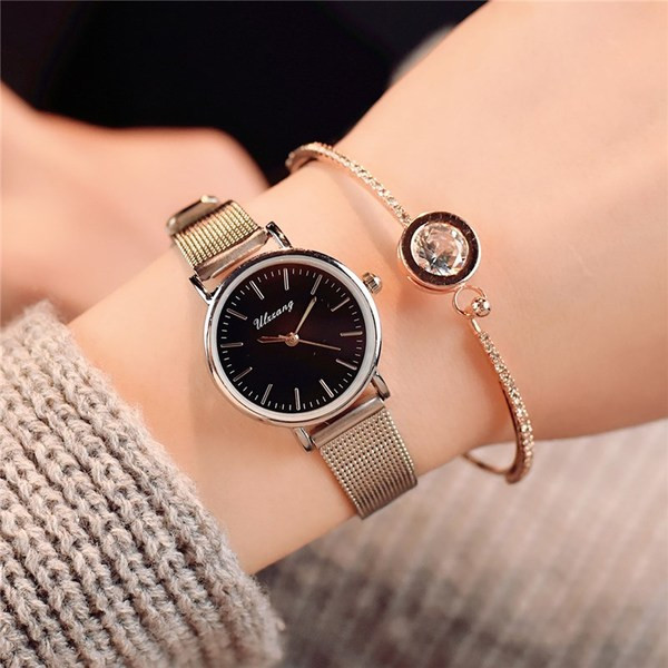 Stílusos női karóra több színben, fém szíjjal