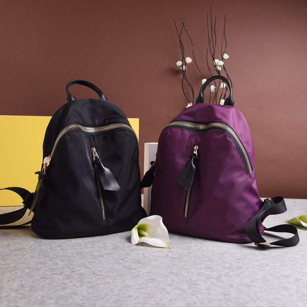 Fém cipzáras női hátizsák két színben