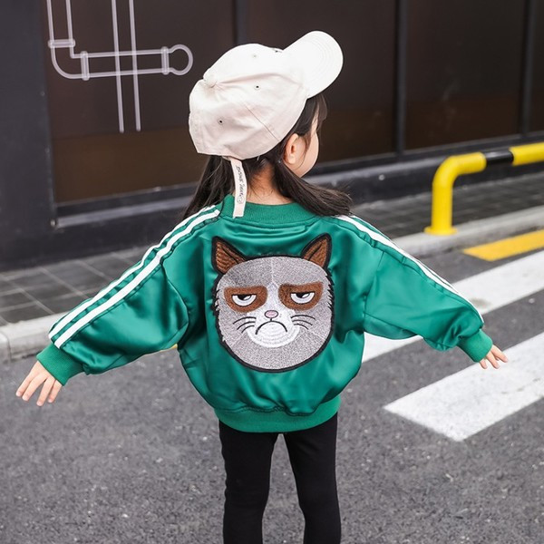 Μοντέρνο μοντέλο παιδικό μπουφάν με έγχρωμο κέντημα  στην πλάτη  σε διάφορα χρώματα