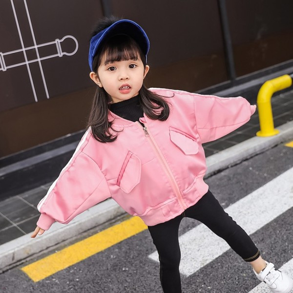 Μοντέρνο μοντέλο παιδικό μπουφάν με έγχρωμο κέντημα  στην πλάτη  σε διάφορα χρώματα