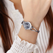 Ceas elegant de dama cu pietre decorative in doua culori