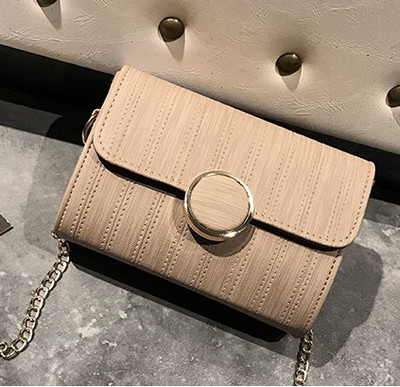 Стилна дамска чанта с метална дълга дръжка