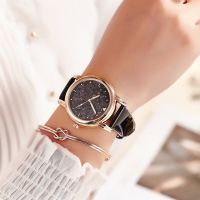 Дамски часовник подходящ за ежедневието в няколко цвята