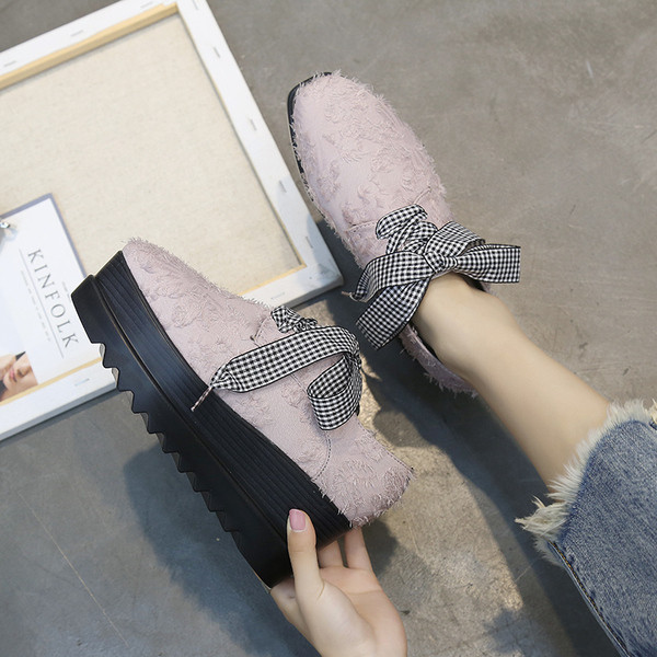 Pantofi casual dama cu platforma si sireturi in carouri