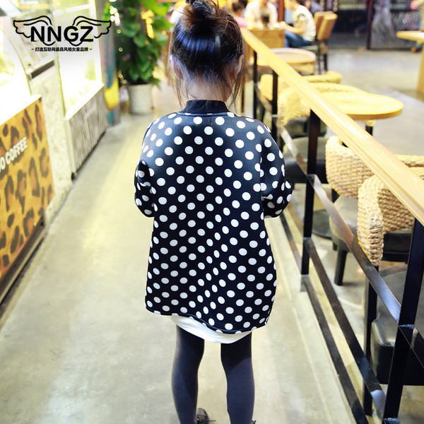 Μοντέρνο παιδικό μπουφάν για το  φθινόπωρο