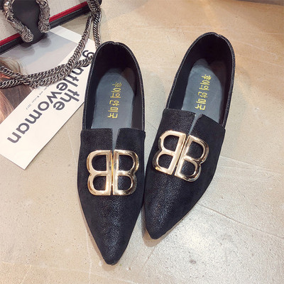 Fém díszítéssel, két színben kihegyezett női mokaszin modell