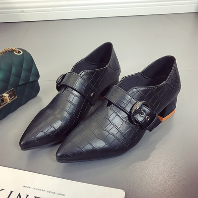 Mocasini de dama cu toc joase in doua culori - model ascutit