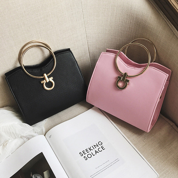 Geanta de mana patrata in mai multe culori cu maner lung