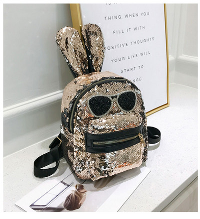 Дамска раница с пайети и 3D елемент
