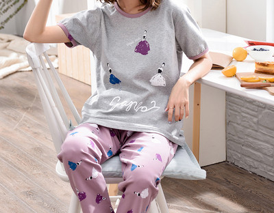 Дамска пижама в няколко цвята с надпис и щампа