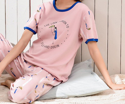 Дамска пижама в няколко цвята с надпис и щампа