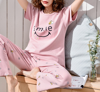 Дамска пижама в няколко цвята с надпис и щампа