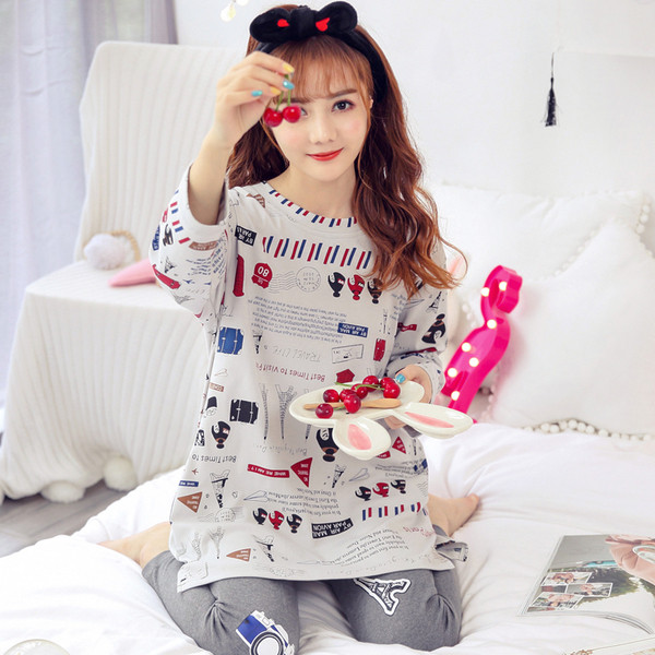 Дамска памучна пижама от две части в няколко модела с щампа