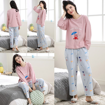 Дамска цветна пижама в няколко модела