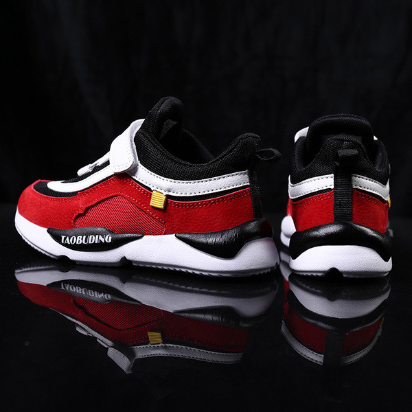 Модерни детски маратонки за момчета в два цвята