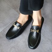 Модерни мъжки мокасини с метален елемент в няколко цвята