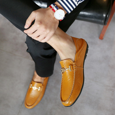 Модерни мъжки мокасини с метален елемент в няколко цвята