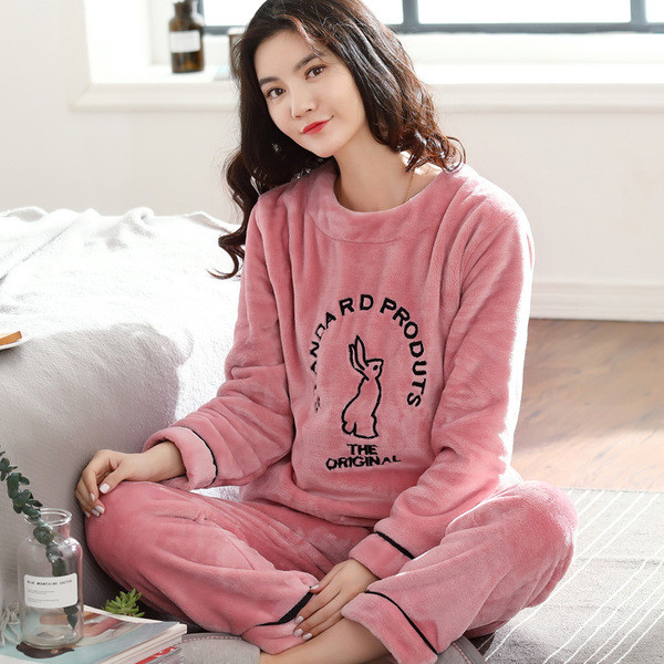 Дамска зимна пижама в няколко цвята