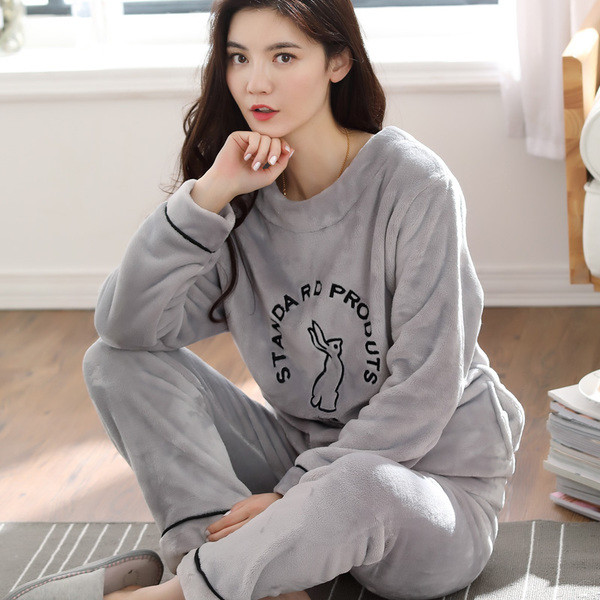 Дамска зимна пижама в няколко цвята