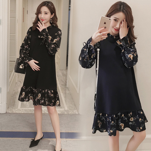 Рокля за бременни жени с флорални мотиви в два цвята