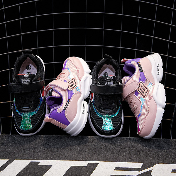 Детски маратонки подходящи за момичета и момчета в розово и черно