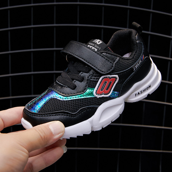 Детски маратонки подходящи за момичета и момчета в розово и черно