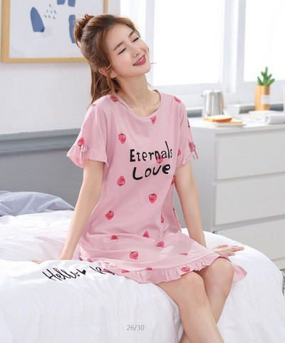 Дамска нощница с О-образна яка, надпис и щампа