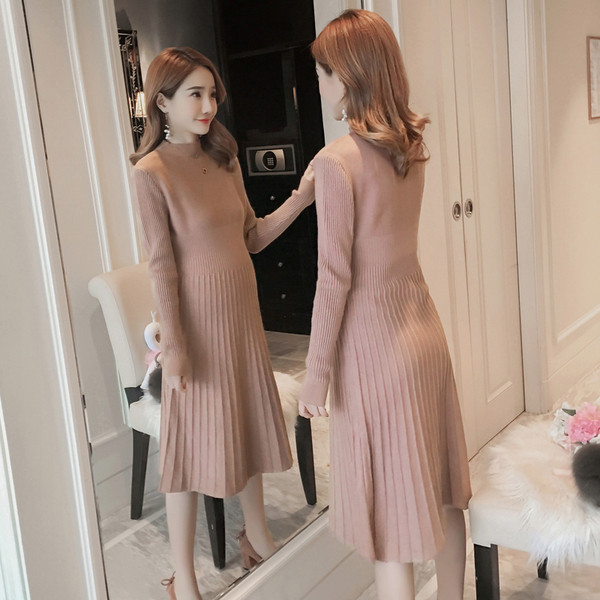 Стилна рокля за бременни жени в черен и бежов цвят