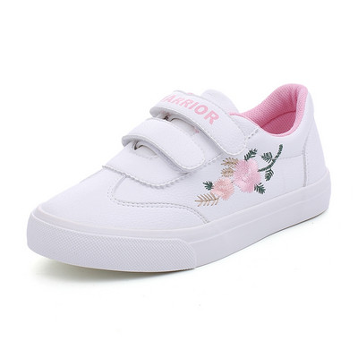 Детски маратонки в няколко модела за момичета 