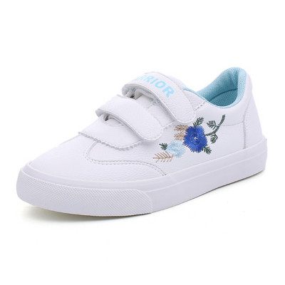 Детски маратонки в няколко модела за момичета 