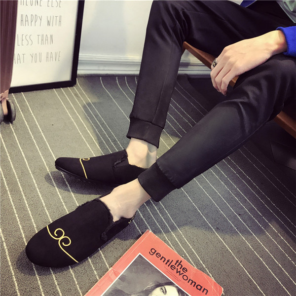 Есенни мъжки мокасини с цветна бродерия в черен цвят 