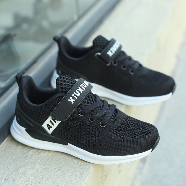 Детски маратонки от дишаща материя в няколко цвята за момчета