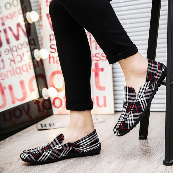 Карирани мъжки мокасини в два цвята 